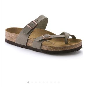 Mayari Birkenstocks